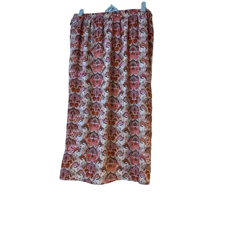 Status skirt‎ by Chenault